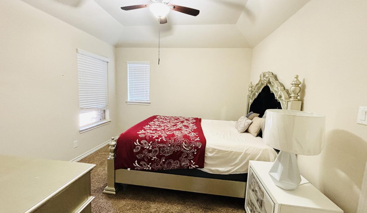 b2413682-eb11-49c3-bcdb-da6f31643056